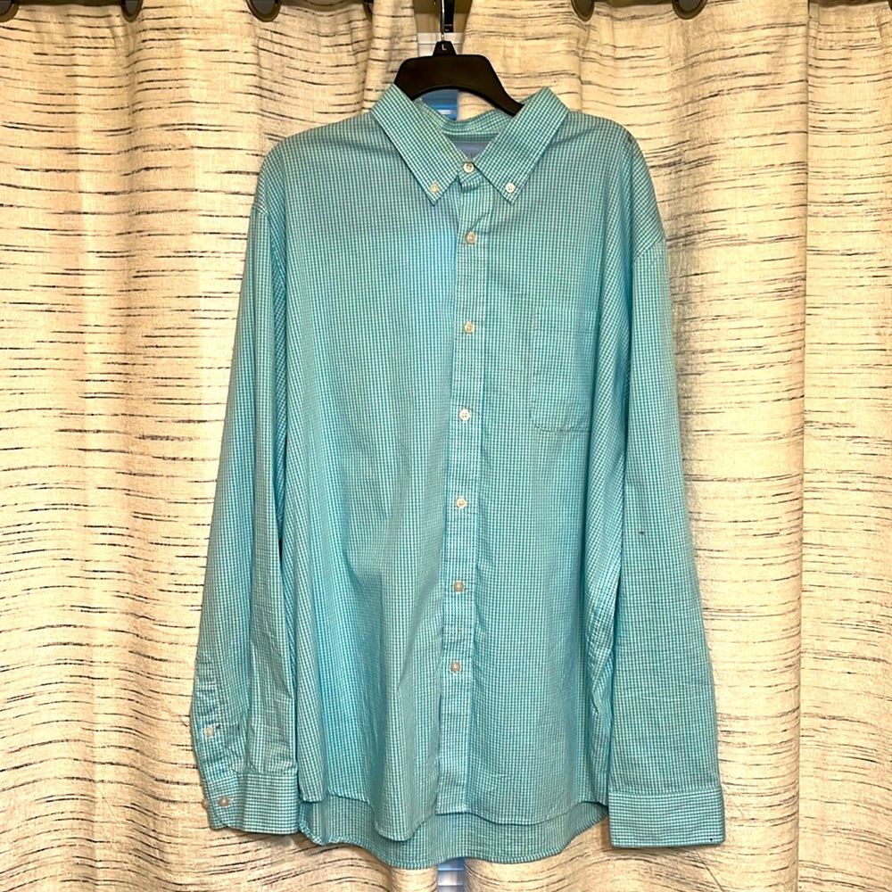 Saddlebred men's dress shirt versatile & can be worn in a variety of occasions.